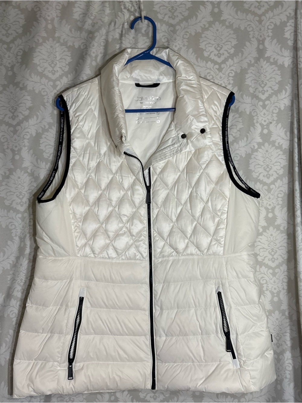 Calvin Klein “Performance” Down Vest XL New without Tags - Picture 10 of 12